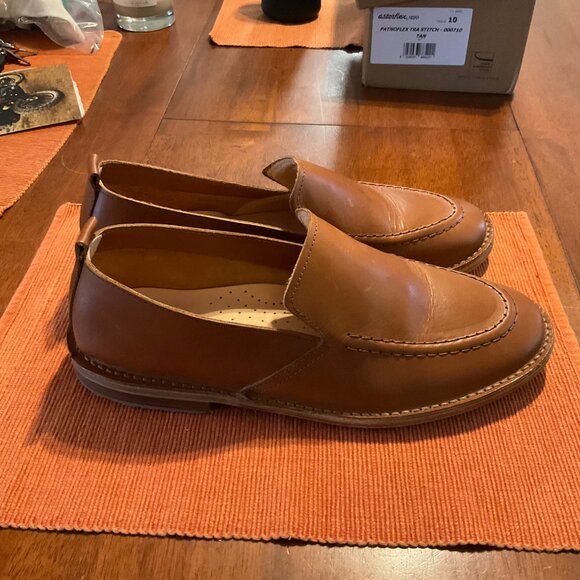 Astro flex Brown Leather Loafers - Picture 5 of 7